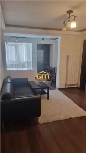 Apartament 3 camere de vanzare - zonă centrală, mobilat și utilat. - foto 4