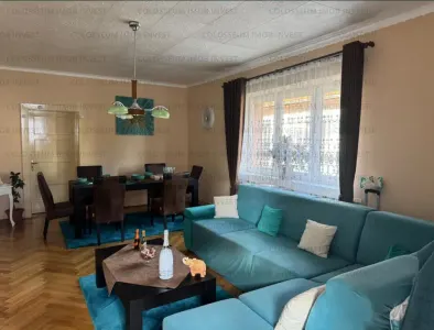 Apartament 3 camere | 106 mp | Curte Comuna | Centrul Civic - Brasov