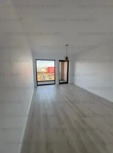 Apartament 2 camere, decomandat - zona Tractorul - foto 4
