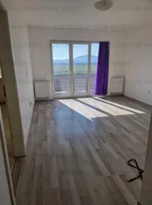 Garsoniera decomandata | Balcon 4 mp | Etaj 6/8 | Zona Avantgarden - Brasov