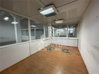 Hala de 670 mp cu birouri 50 mp,  Zona Semicentrala - foto 7