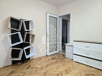 Apartament cu 3 camere,de inchiriat, parter, Arad - Arad