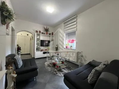 Casa individuala cu 4 camere, 729 mp teren, zona Elisabetin - foto 4