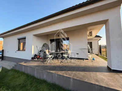 Duplex mobilat si utilat,4camere,Giarmata Mare - foto 14