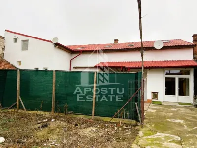 Casa +Spatiu comercial + apartament studio - foto 8