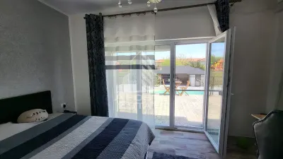 Casa individuala premium cu piscina,280 mpu,teren de 1600 mp,Giarmata - foto 19