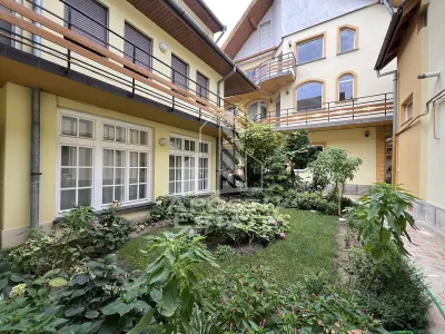 Apartament 4 camere in vila cocheta aproape de Iulius mall - foto 11