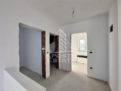Jumatate de duplex cu 5 camere de vanzare, despartit, Dumbravita - foto 15