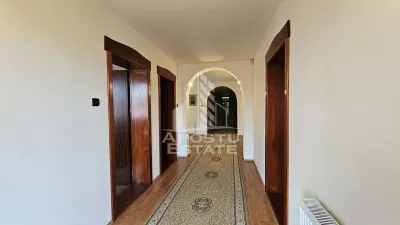 Vila de vanzare in Ghioroc - foto 13