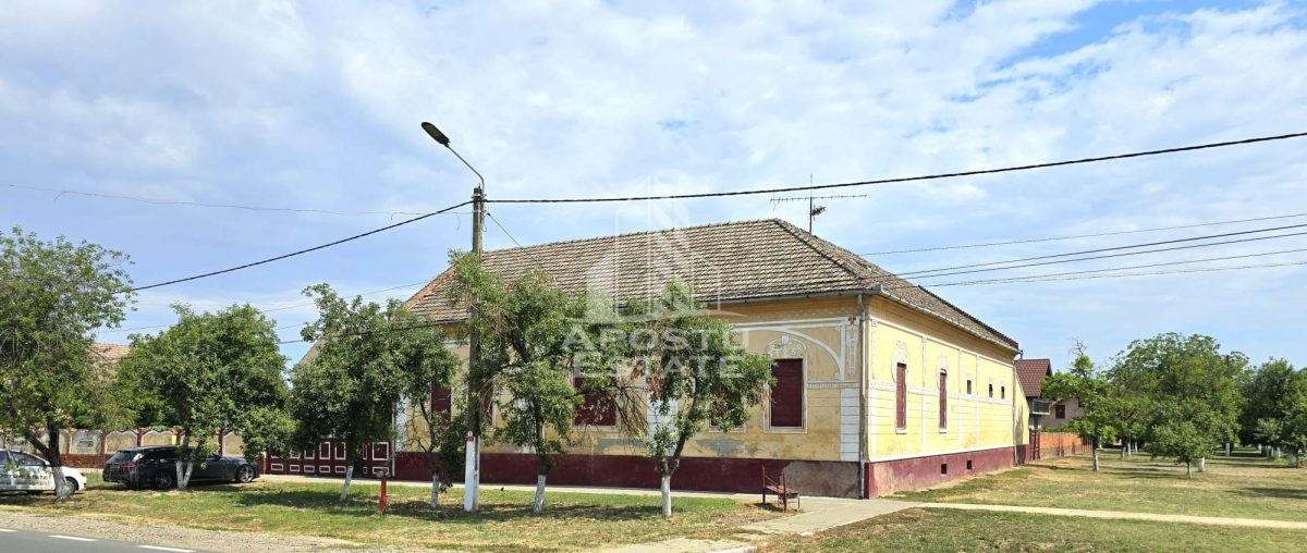 Casa 6 camere, Sandra, Teren 2217 mp - Sandra