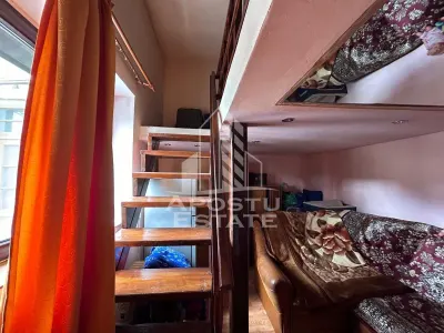 Casa la curte comuna cu doar 5 locatari, in Piata Maria. - foto 7