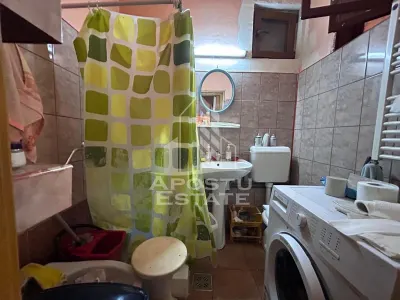 Casa la curte comuna cu doar 5 locatari, in Piata Maria. - foto 9