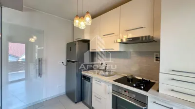 Apartament de vanzare cu 3 camere, etajul intai, Dumbravita - foto 4