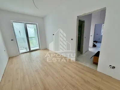 Apartament cu 2 camere, decomandat, etaj 1, zona Planetelor - foto 2