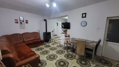 Casa individuala cu 6 camere,2 bai,teren de 1017 mp Pischia Central - foto 10