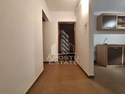 Apartament cu 3 camere, 92 mp contruiti, Banu Maracine - foto 2