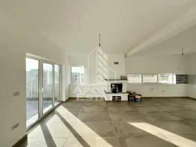 Jumatate de duplex cu 4 camere de vanzare, Becicherecu Mic - Becicherecu Mic