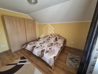 Casa spatioasa, 280 mp utili, Sannicolau Mare - foto 12
