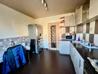 Apartament cu 3 camere, 2 bai, etaj intermediar, zona Aradului - foto 4