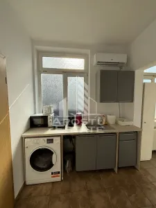 Apartament la casa cu 2 camere,  loc de parcare,  zona Telegrafului. - foto 5