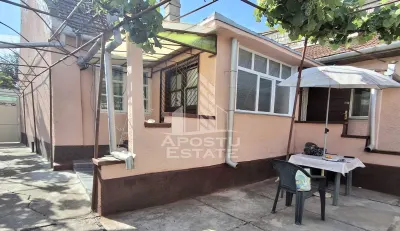 Casa 4 camere,Teren 360 mp Micalaca Garaj, Gradin - Arad