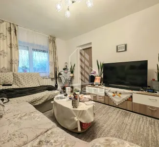 Apartament cu 3 camere, centrala proprie, Sag - foto 3
