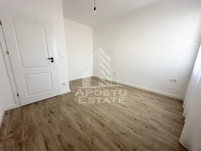 Duplex cu 5 camere si 3 bai, 300mp teren complet finisat in Giroc. - foto 17