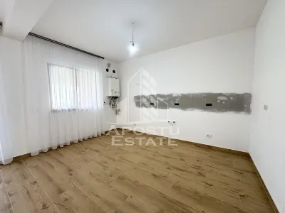 Duplex cu 5 camere si 3 bai, 300mp teren complet finisat in Giroc. - foto 3
