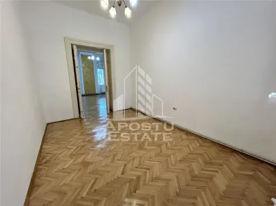 Spatiu 147 mp pentru birouri in spate la Catedrala - foto 2