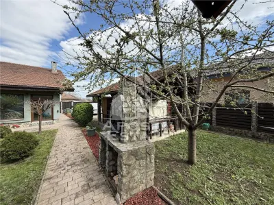 Casa individuala renovata, 1004mp teren,  alarma si video, zona Modern - Timisoara