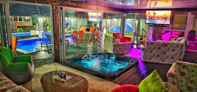 Casa individuala , piscina si jacuzzi, LUX,  zona Calea Aradului - Timisoara
