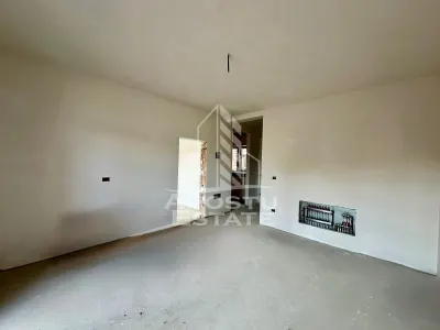 Apartament cu 2 camere, etaj intermediar, bucatarie inchisa, Giroc - Giroc