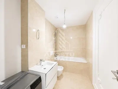 DE VANZARE Apartament doua camere cu pozitie excelenta - foto 4