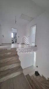 Casa individuala de vanzare cu 4 camere si garaj, Giarmata - foto 9
