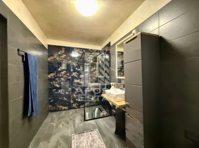 Casa cu 5 camere de vanzare, acces auto, zona Lunei Timisoara - foto 10