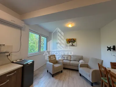 Apartament cu 2 camere de inchiriat, Dumbravita,Central - foto 3