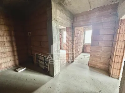 Apartament cu 2 camere, pod propriu, zona Planetelor din Giroc - foto 5