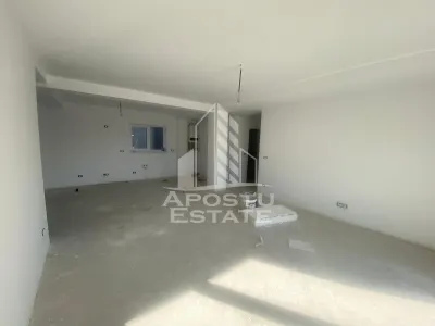 Apartament 3 camere cu pozitie excelenta - foto 2