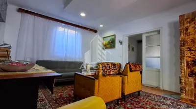 Casa de vanzare in Ineu formata din 2 cladiri - foto 16