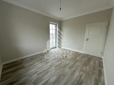 Apartament cu 2 camere si curte bucatarie separata in Giroc la asfalt - foto 13