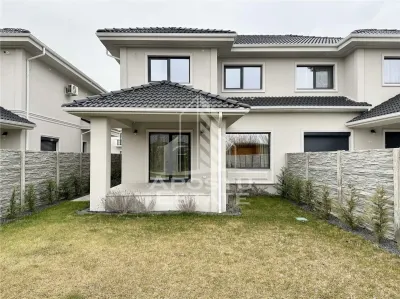 Jumatate de duplex cu 4 camere de vanzare, Dumbravita Timis - Dumbravita