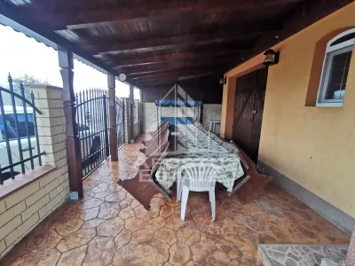 Casa individuala cu 4 camere,garaj si teren generos,Sanmihaiul German - foto 2