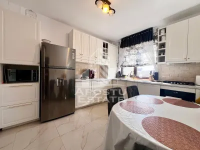 Jumatate de Duplex, 4 camere, Serena ,Mosnita Veche - foto 4