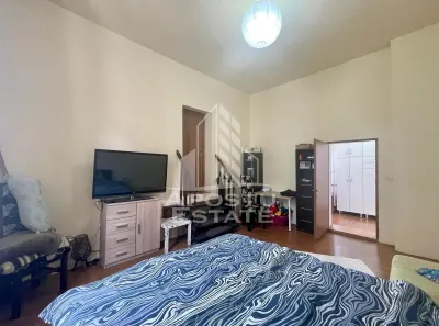 Casa cu 2 apartamente – zona Piata Catedralei - foto 12