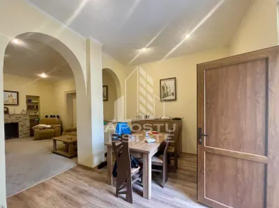 Casa cu 2 apartamente – zona Piata Catedralei - foto 19