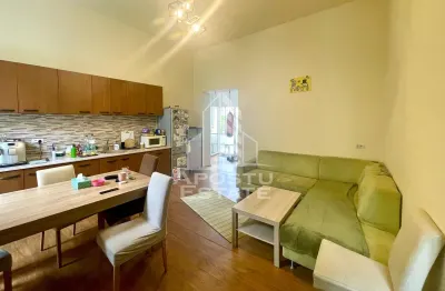 Casa cu 2 apartamente – zona Piata Catedralei - foto 8
