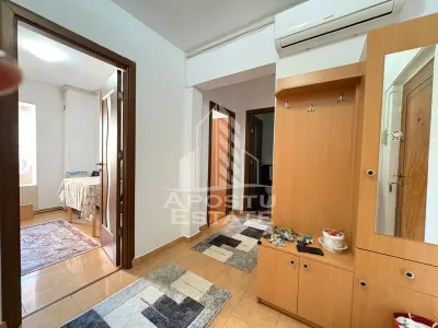 Apartament cu 2 camere de inchiriat in zona Dacia - Torontal - foto 6