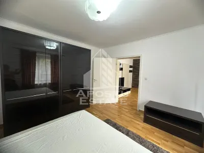 Casa individuala cu 4 camere,2 bai,mobilata,Calea Lipovei - foto 12