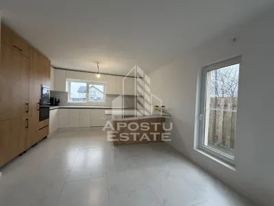 Casa individuala, 6 camere, 2 bai, garaj, teren 913, pompa de caldura - foto 5