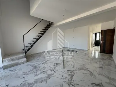 Penthouse cu scara interioara deosebita, 3 camere si 2 bai langa Lidl. - Giroc